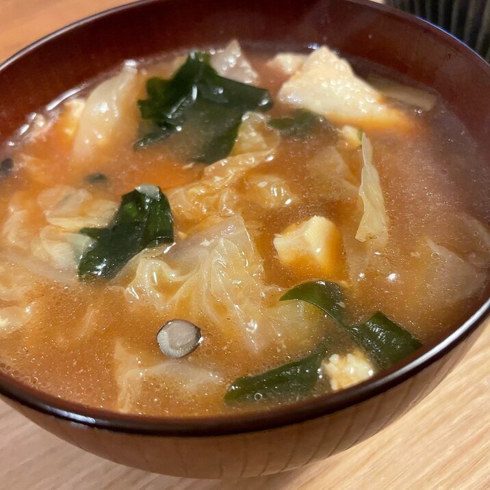 鶏もも肉と白菜の塩麹味噌汁